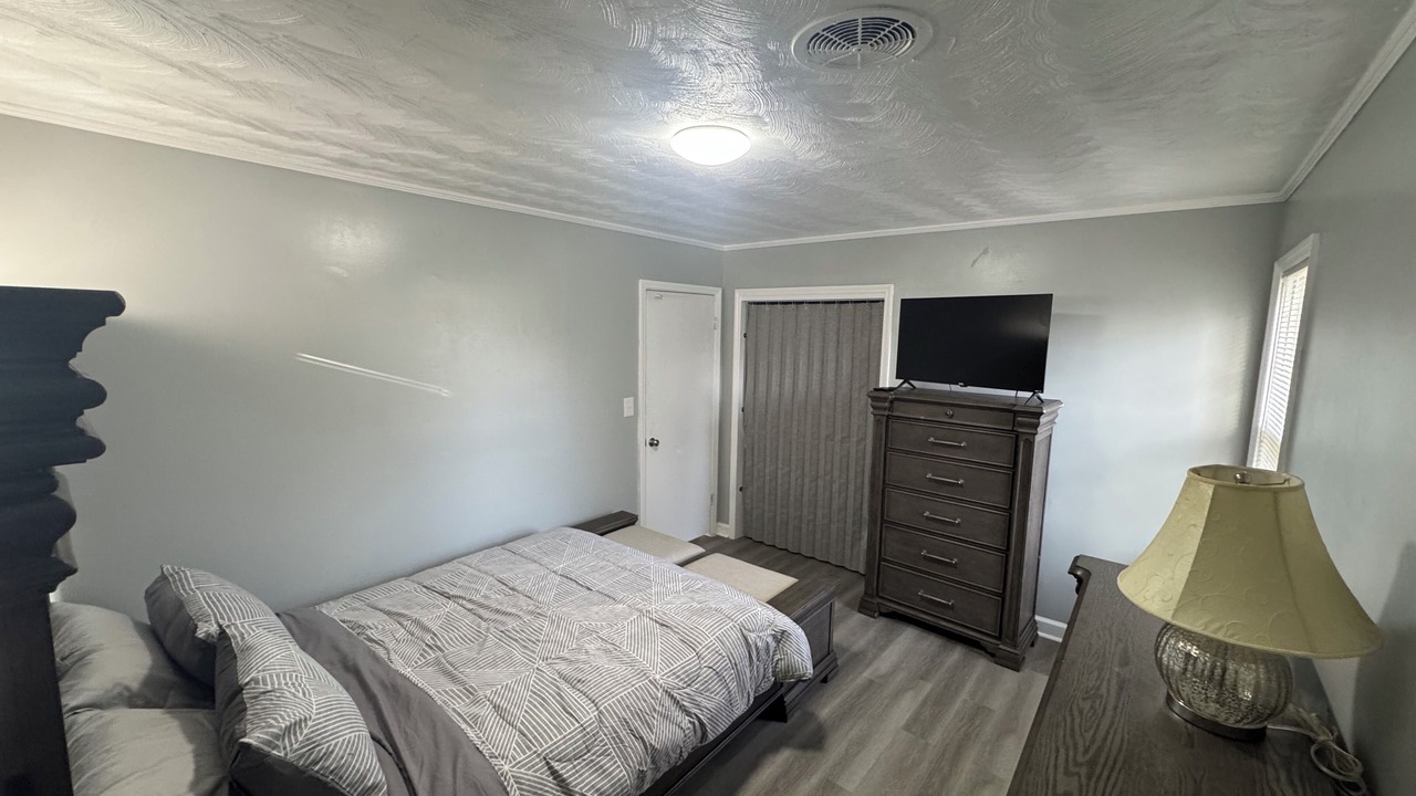 Photo of Bedroom in Hollandale