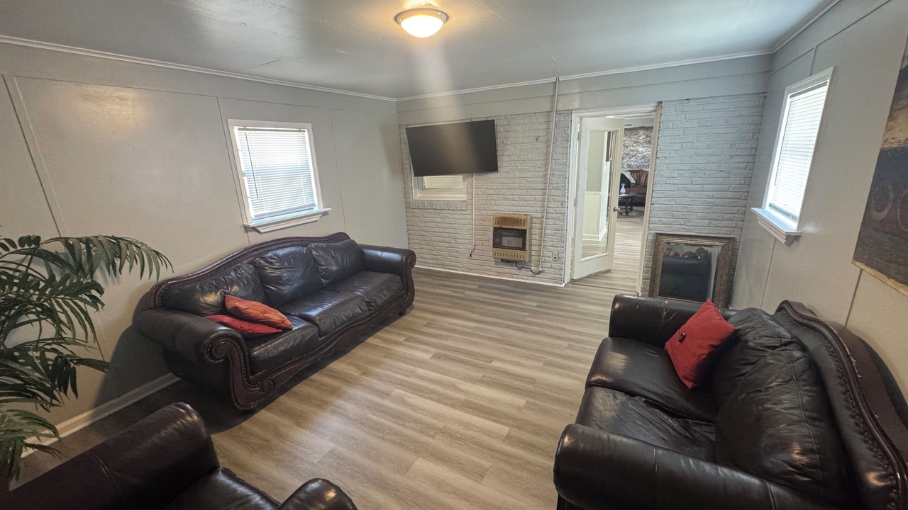 Photo of Livingroom in Hollandale