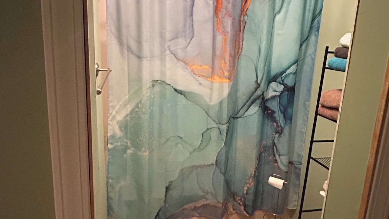 Photo of Bathroom in Almo