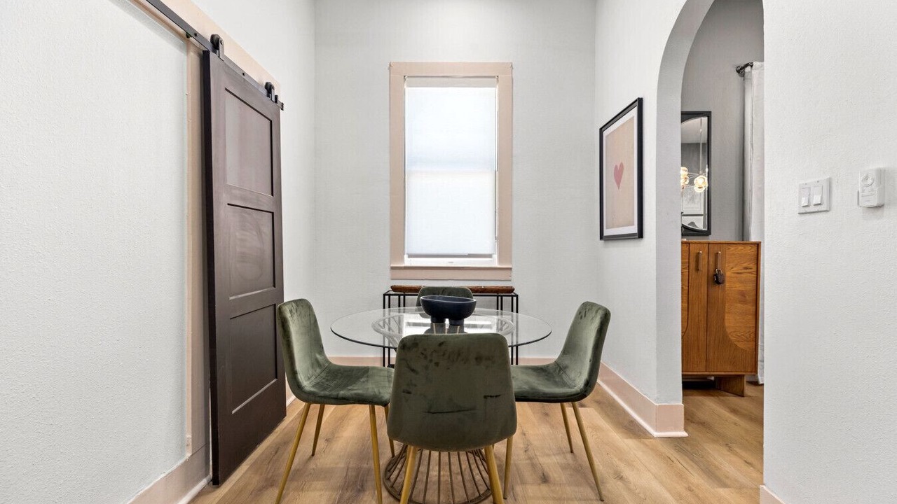 Photo of Bedroom in Midtown
