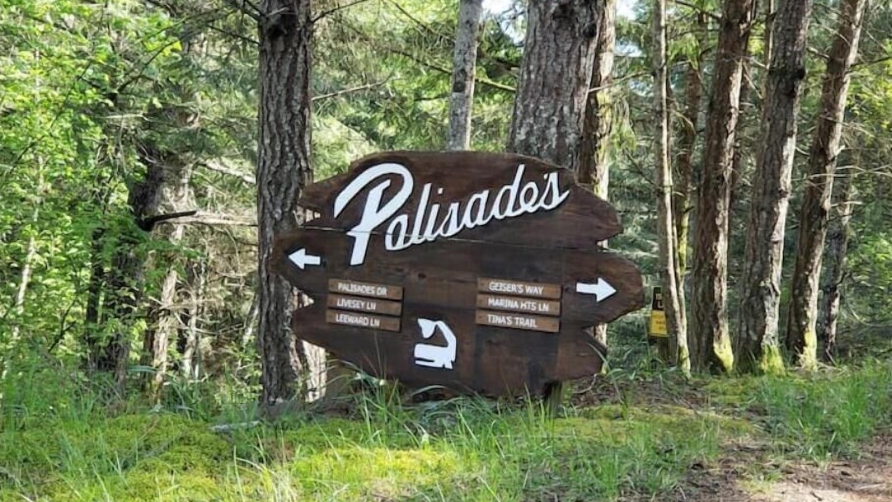 Photo of Others in Eastsound