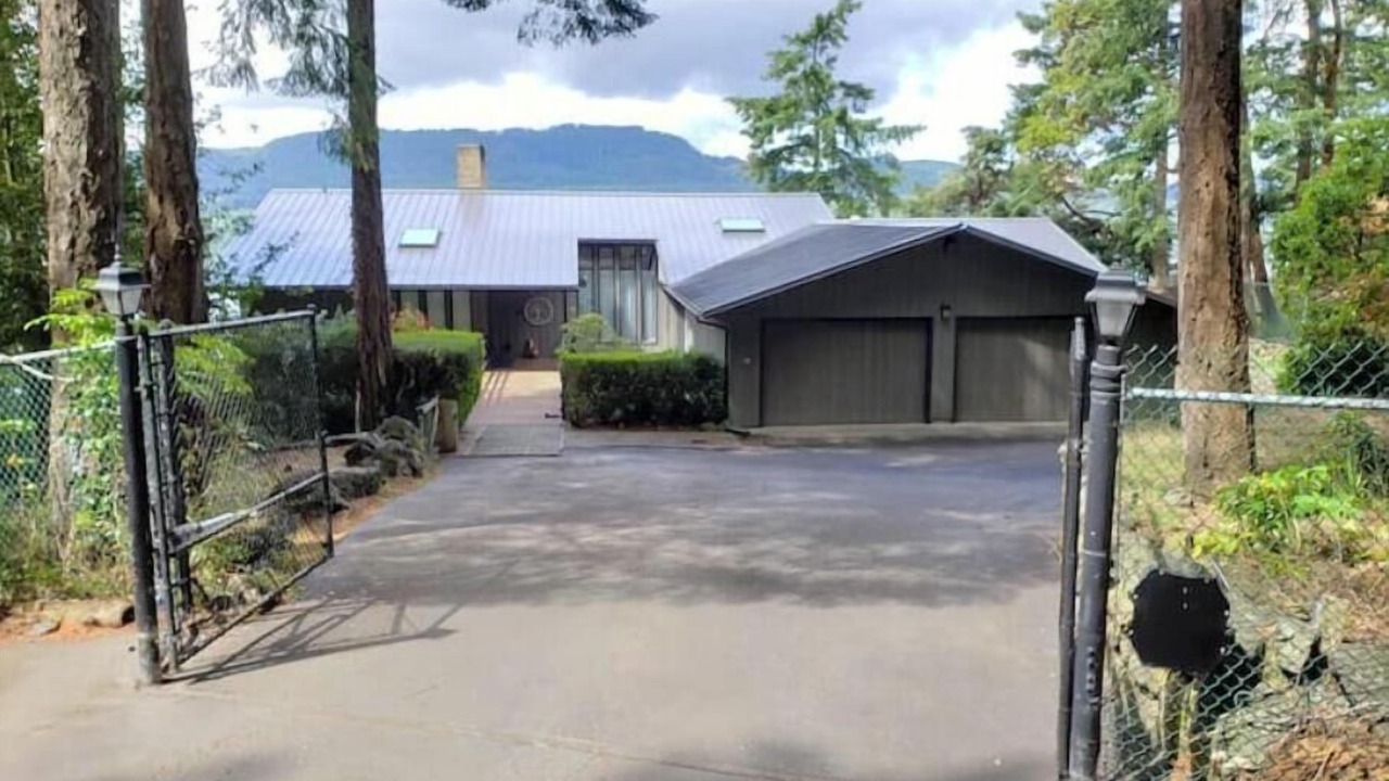 Photo of Others in Eastsound