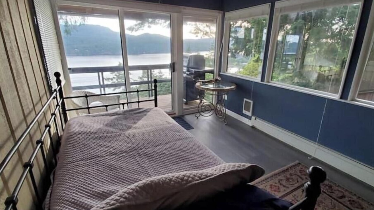 Photo of Others in Eastsound