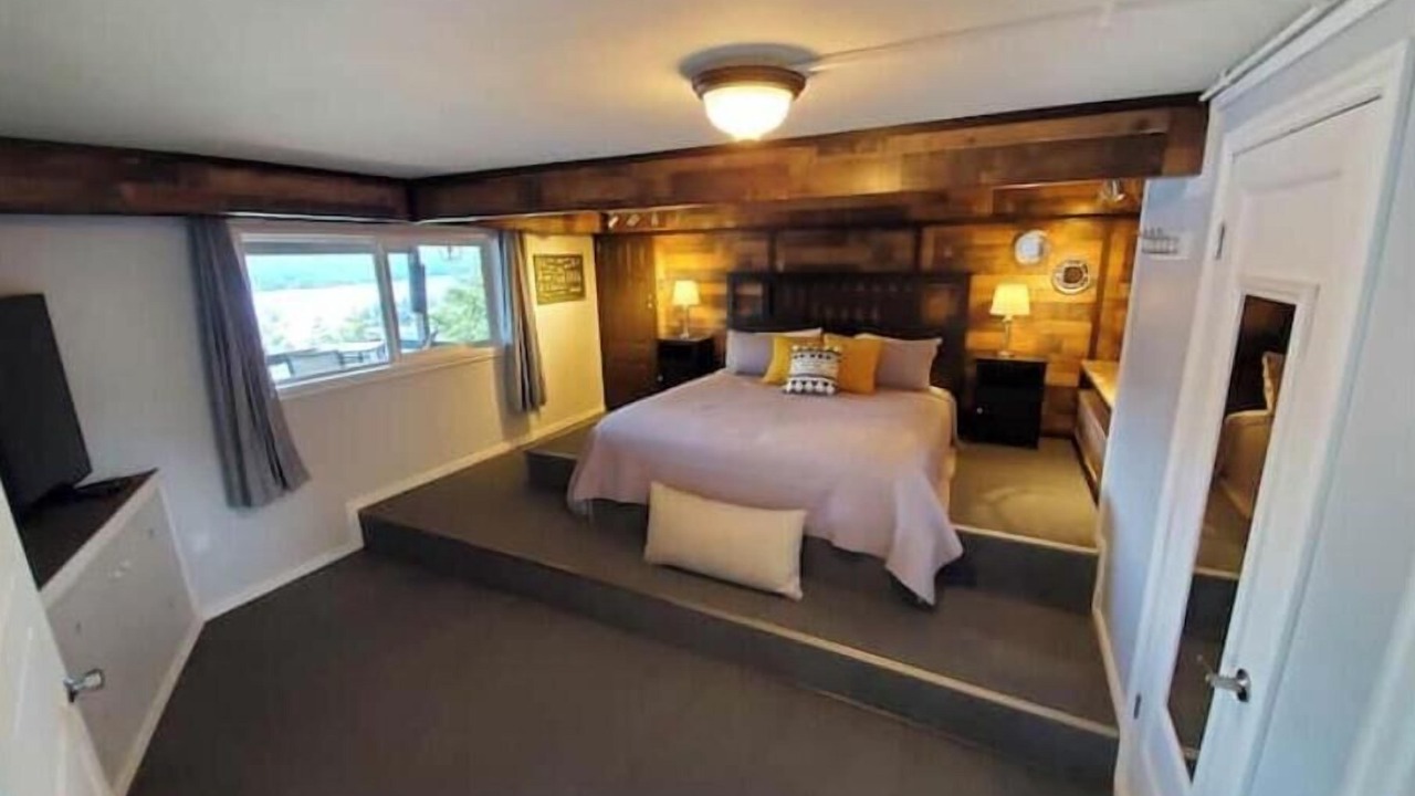 Photo of Others in Eastsound