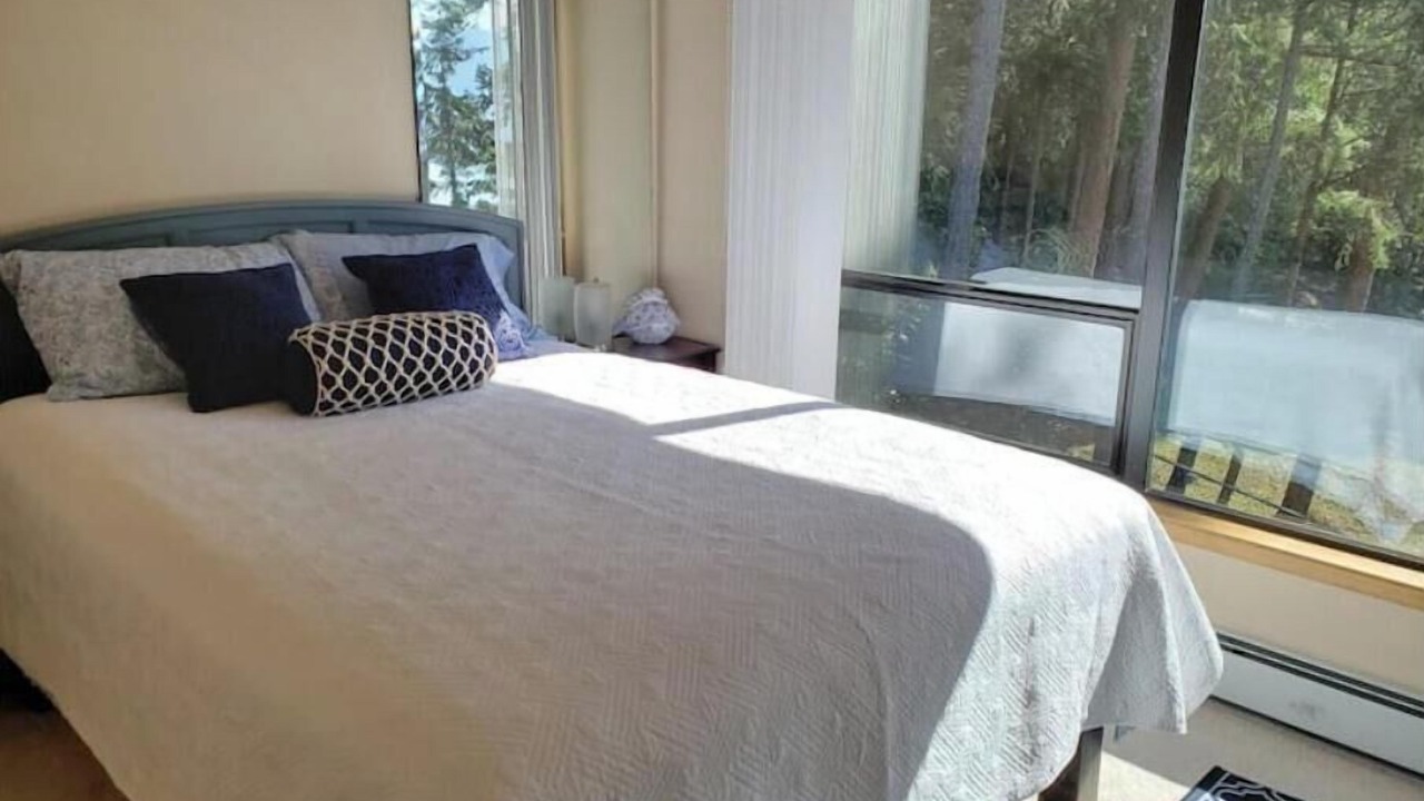 Photo of Others in Eastsound