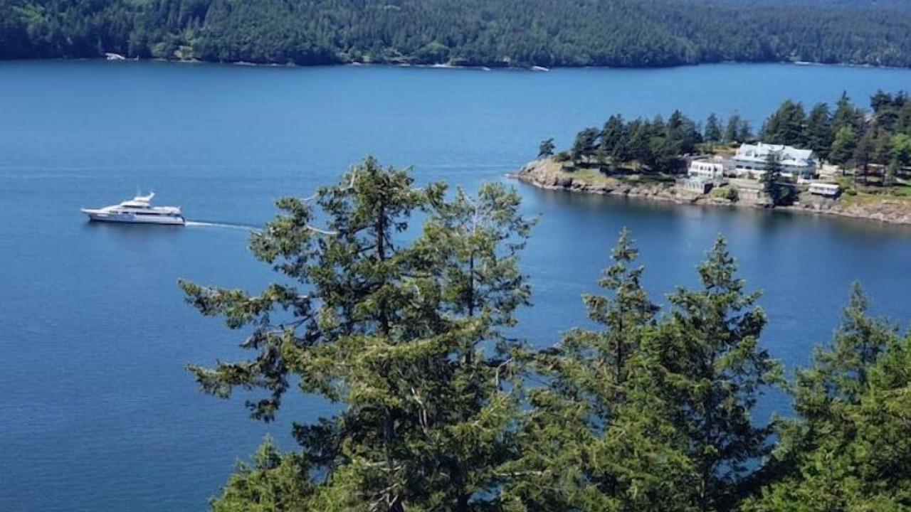 Photo of Others in Eastsound