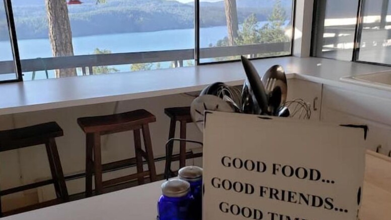 Photo of Others in Eastsound