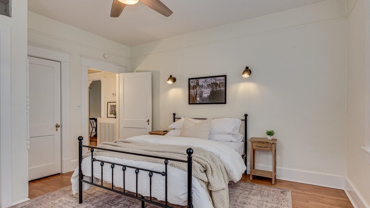 Photo of Bedroom in Augusta