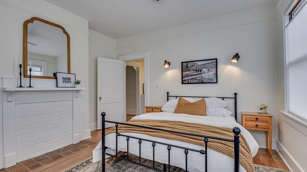 Photo of Bedroom in Augusta