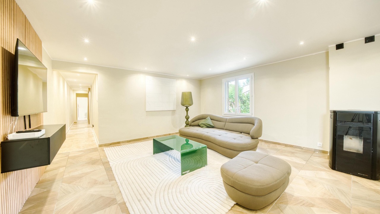 Photo of Livingroom in Sarrians