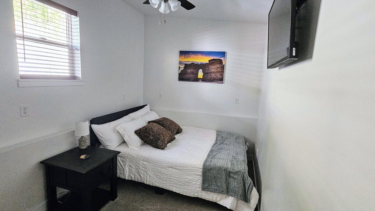 Photo of Bedroom in Grantville