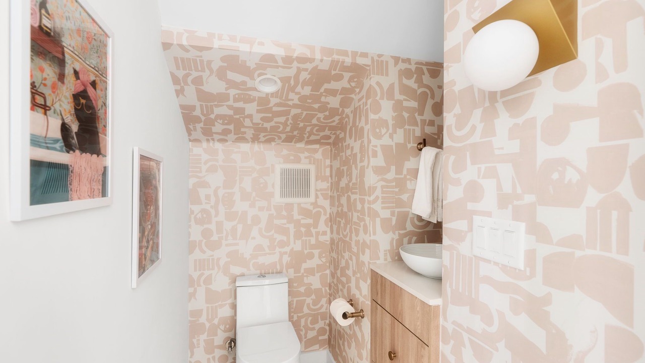 Photo of Bathroom in Govalle