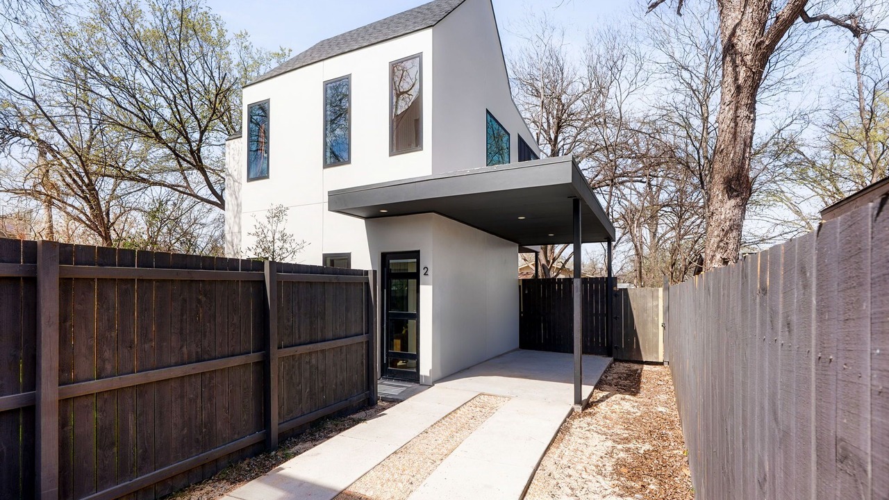 Photo of Outdoor in Govalle