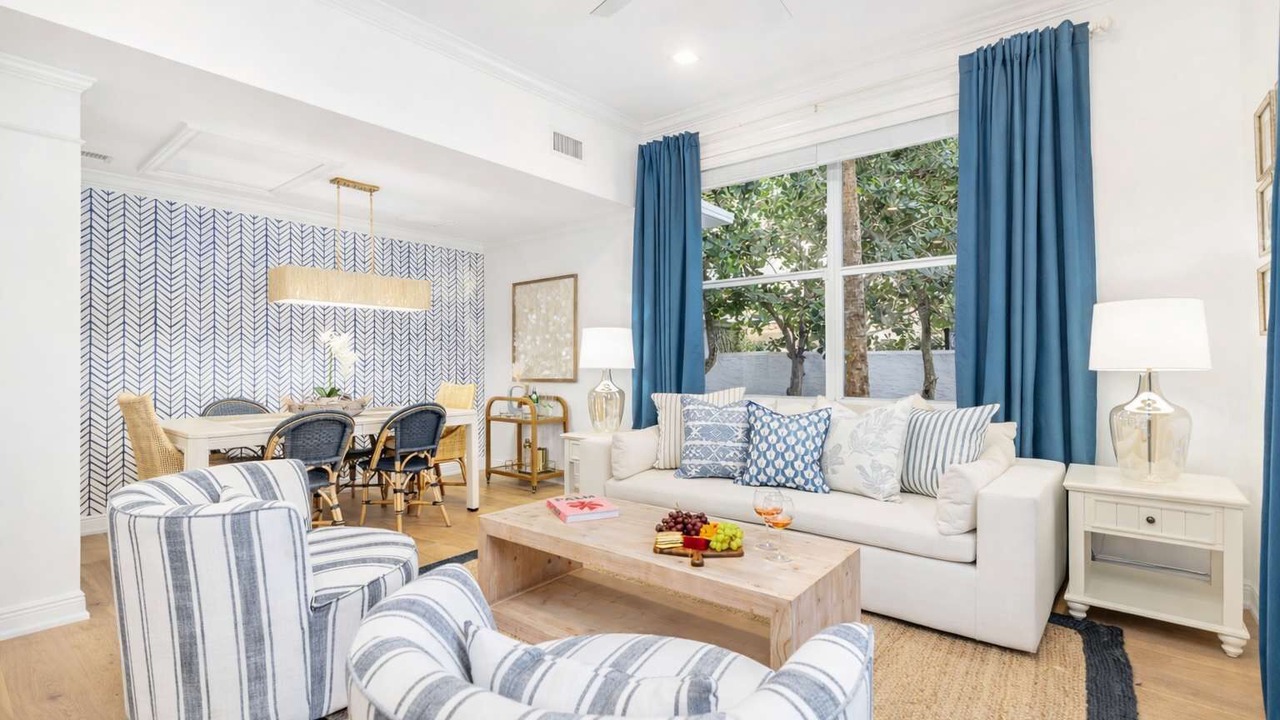 Photo of Livingroom in Palm Beach