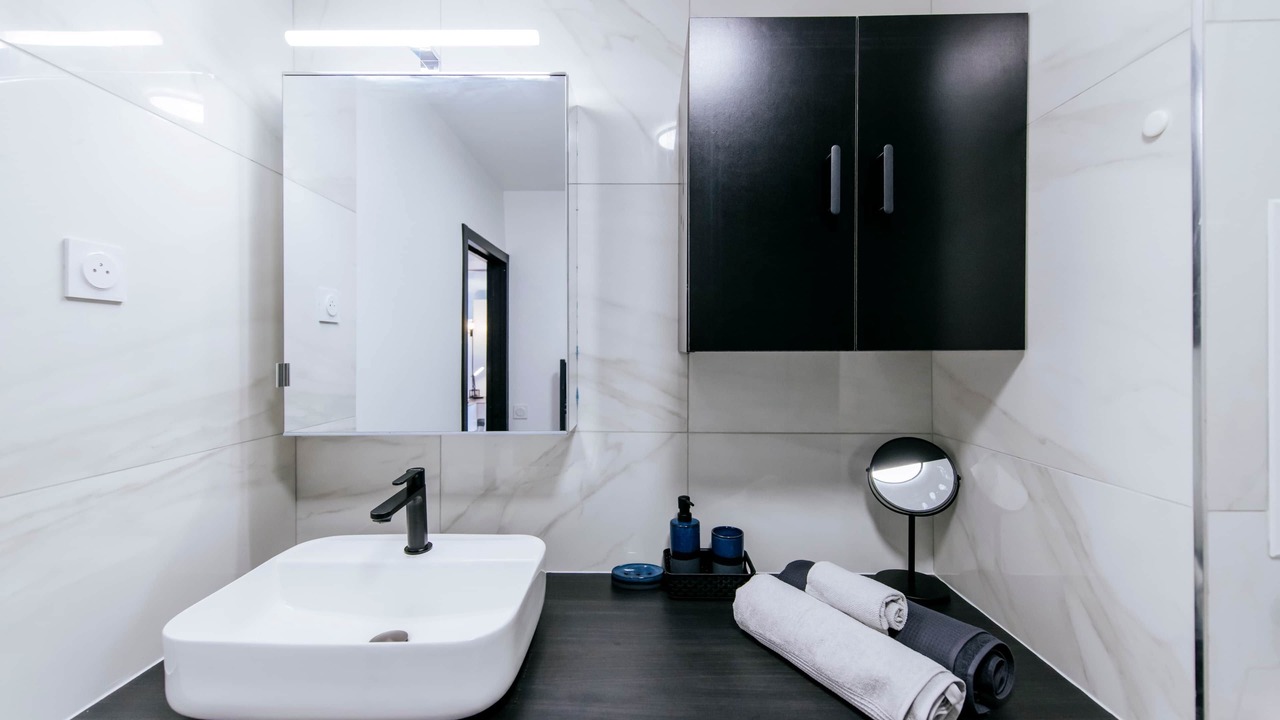 Photo of Bathroom in Issy-les-Moulineaux