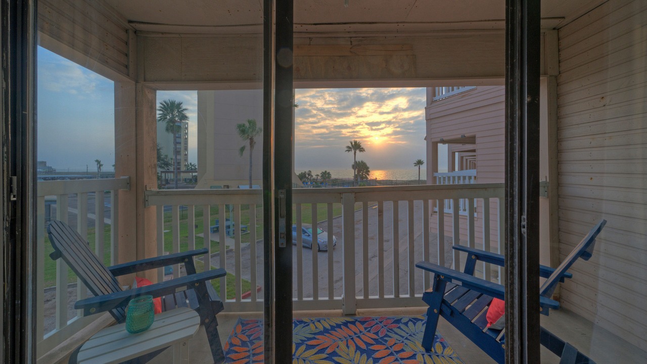 Photo of Patio Balcony in North Beach