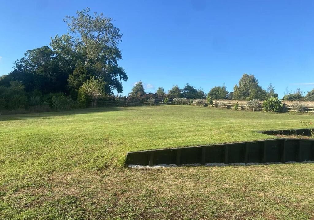 Photo of Outdoor in Buckland