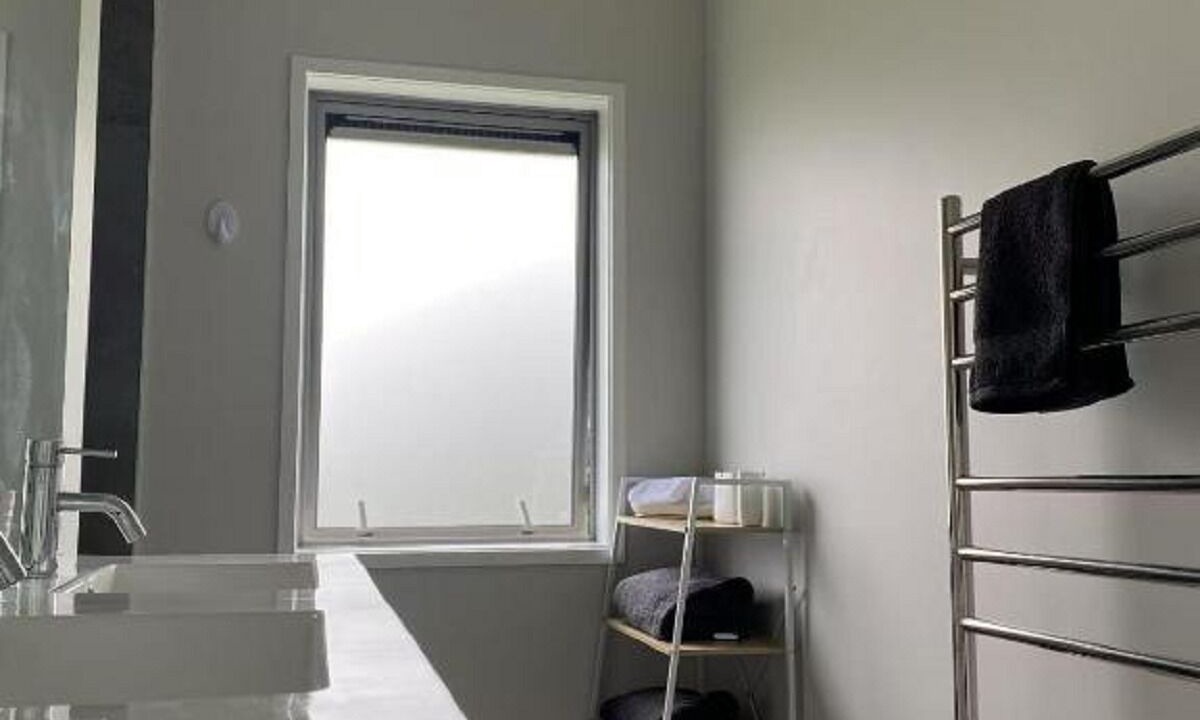 Photo of Bathroom in Buckland