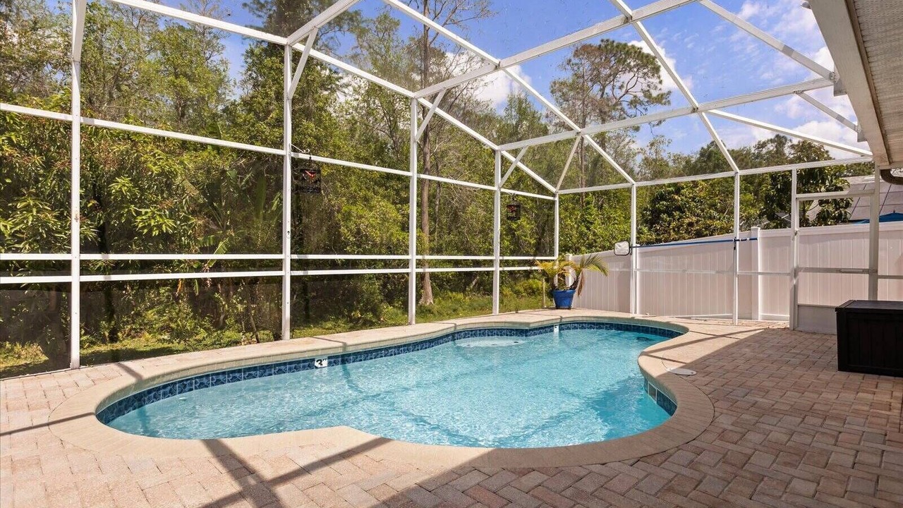 Photo of Outdoor in Eagle Pointe South