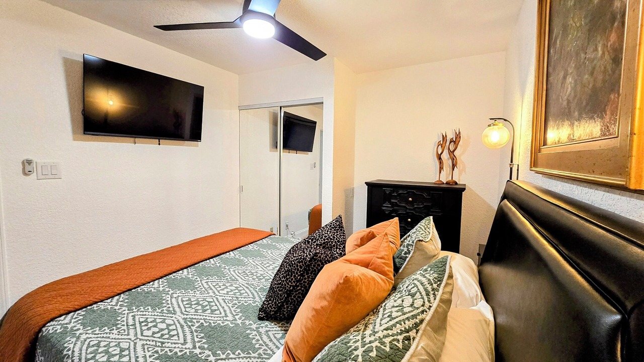 Photo of Bedroom in Mid America