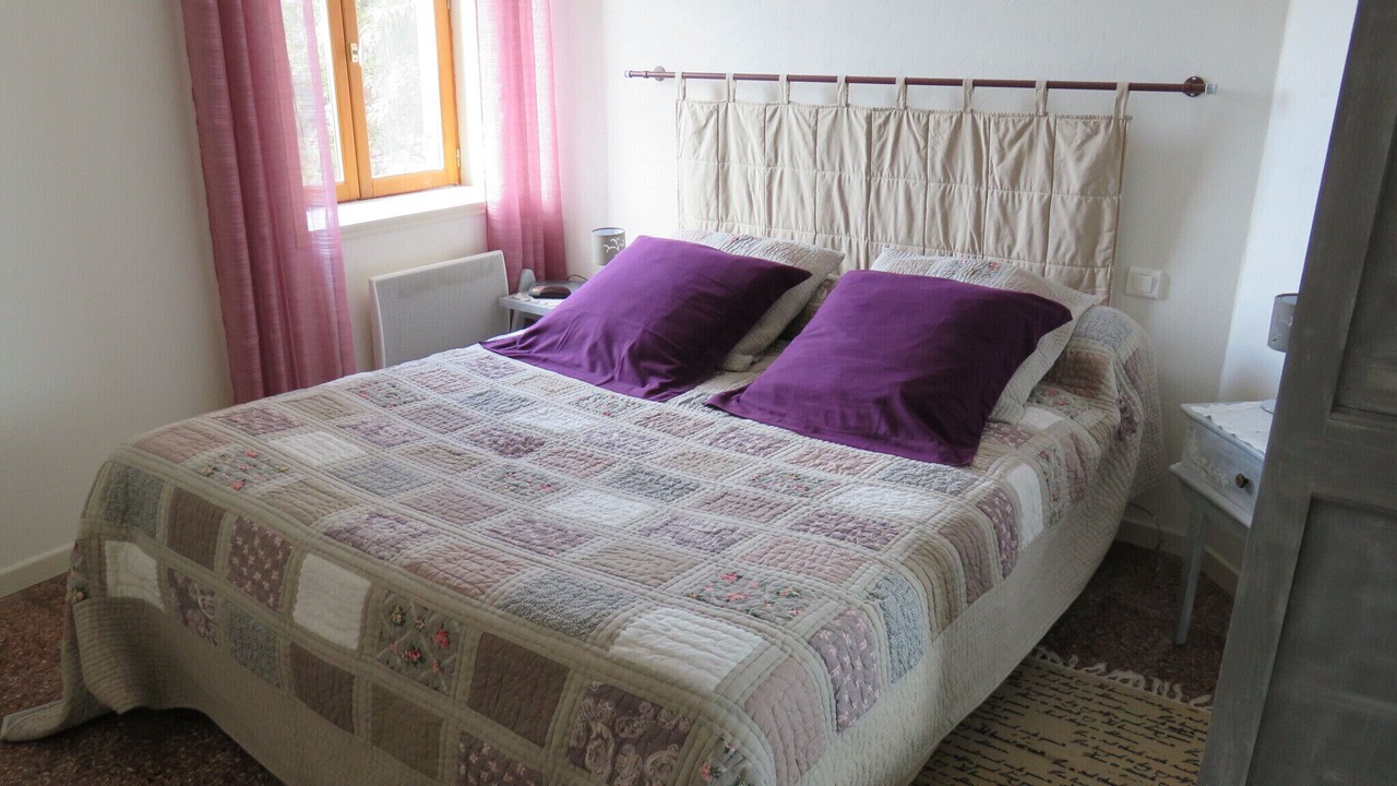Photo of Bedroom in Julienas