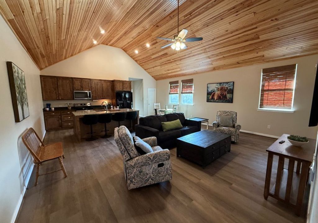 Photo of Bedroom in Honey Grove