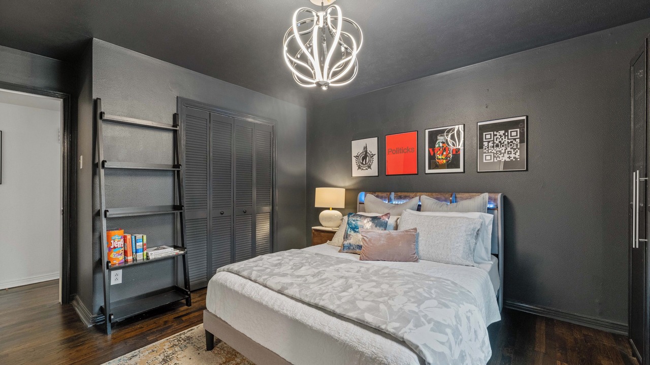 Photo of Bedroom in Buckner Terrace - Everglade Park