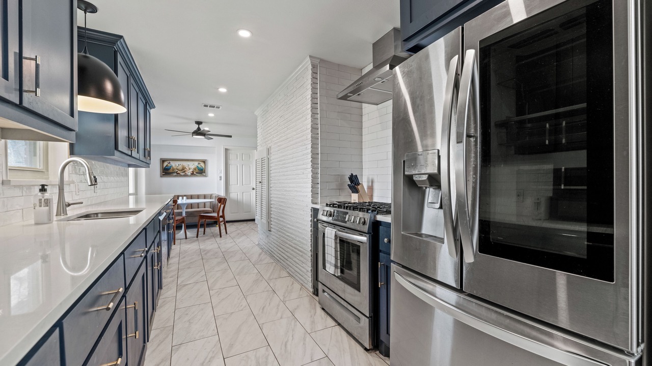 Photo of Kitchen in Buckner Terrace - Everglade Park