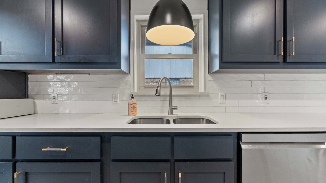 Photo of Kitchen in Buckner Terrace - Everglade Park