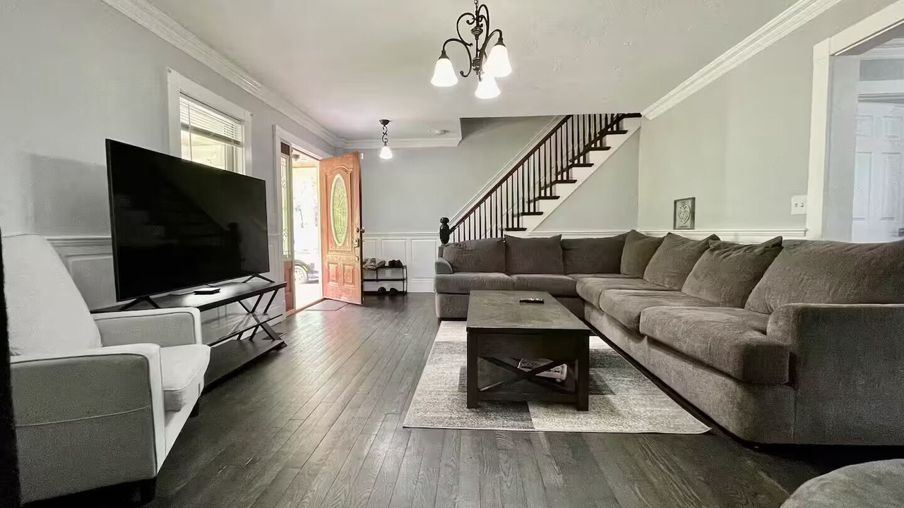 Photo of Livingroom in Bridgewater