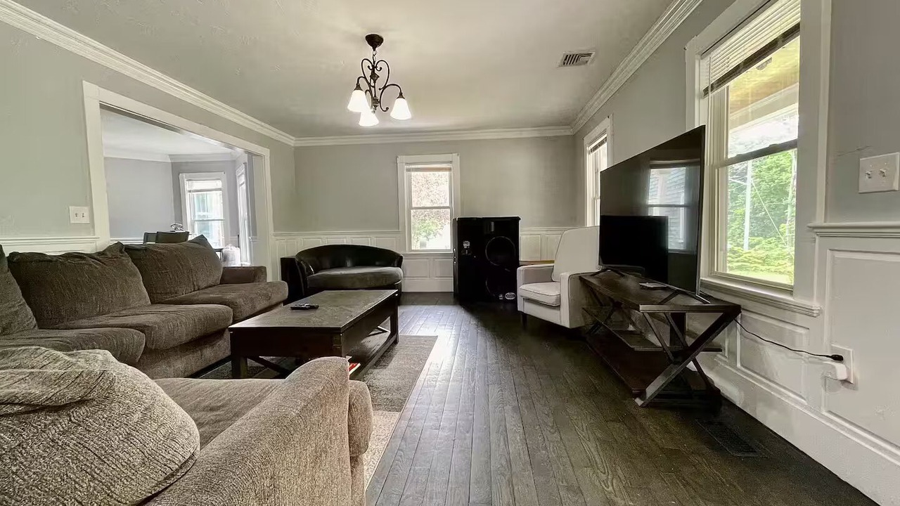 Photo of Livingroom in Bridgewater