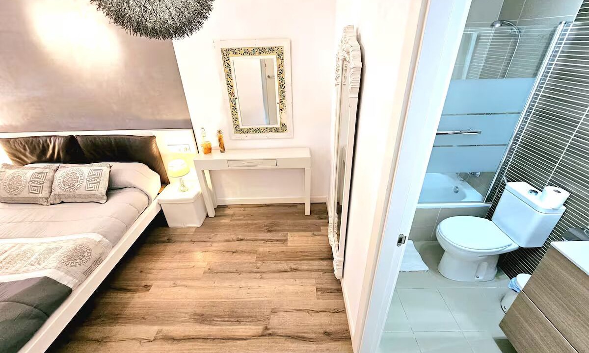 Photo of Bedroom in Badalona