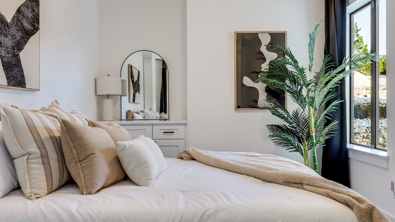 Photo of Bedroom in Highland Lake Estates