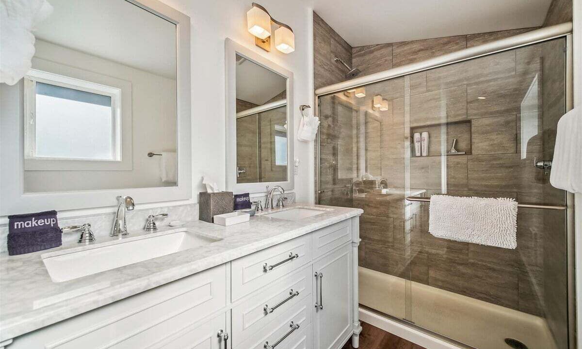 Photo of Bathroom in Tolovana Park