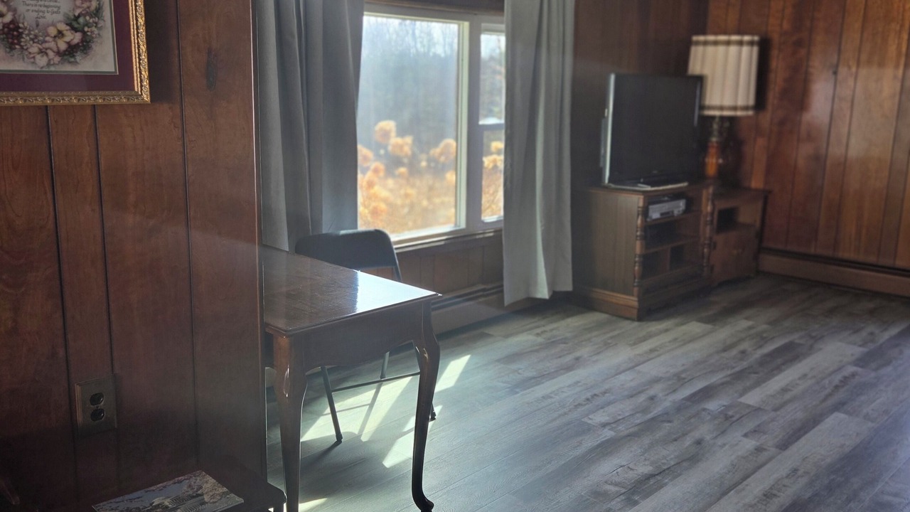 Photo of Livingroom in Cowanesque