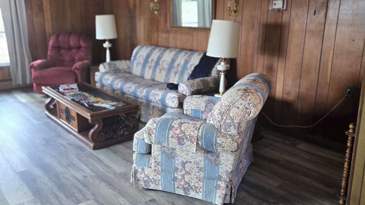 Photo of Livingroom in Cowanesque
