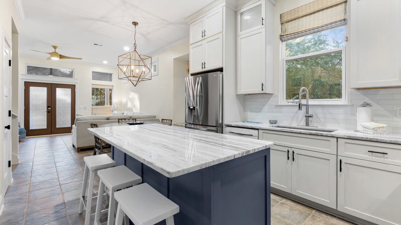 Photo of Kitchen in White's Gulfview
