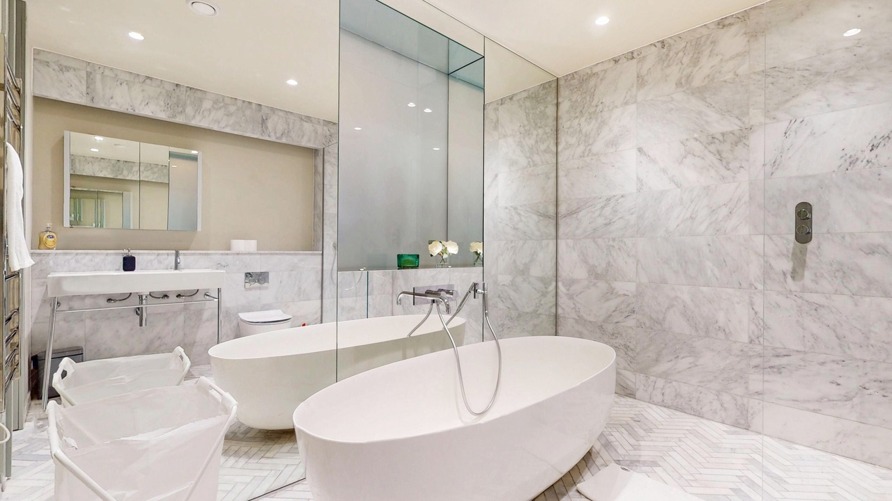 Photo of Bathroom in Munster