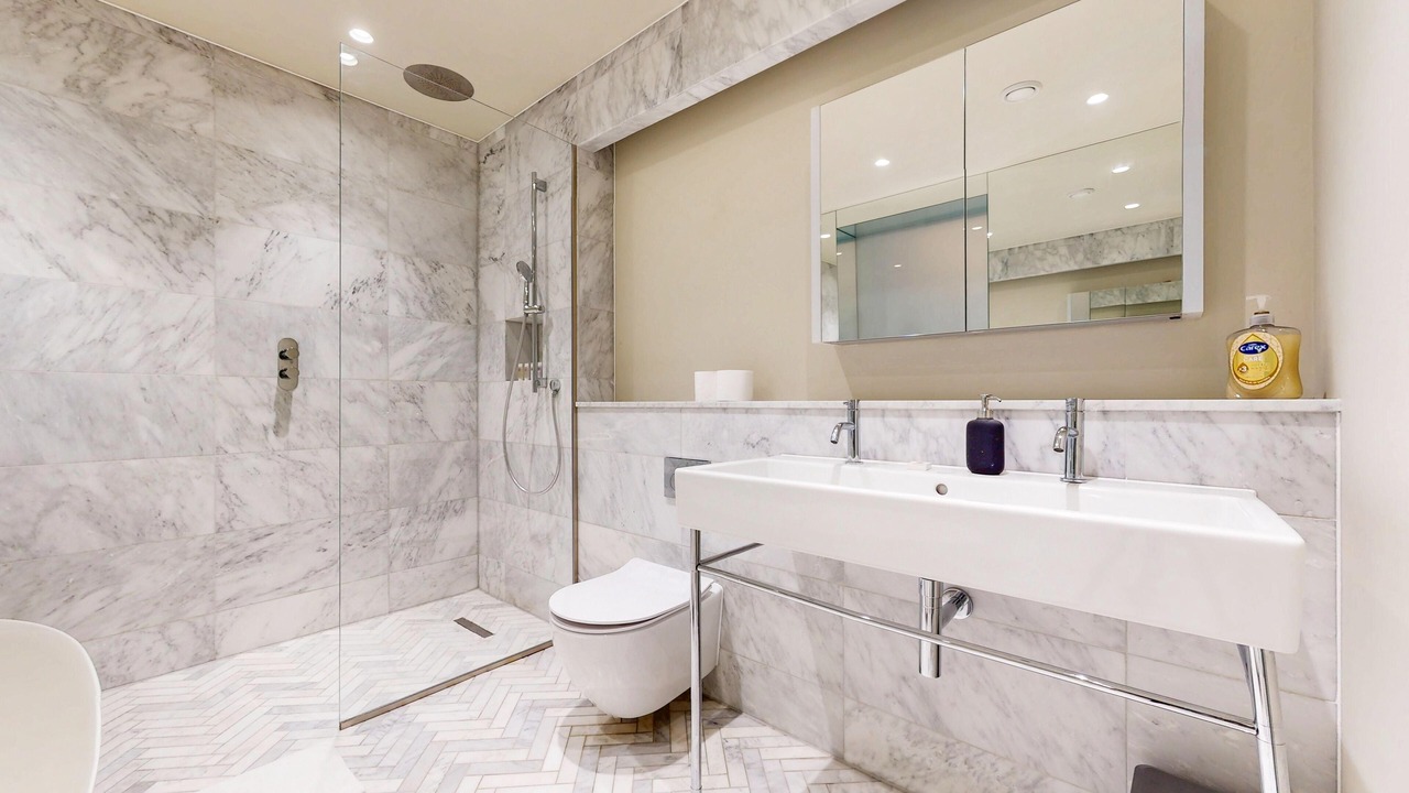 Photo of Bathroom in Munster