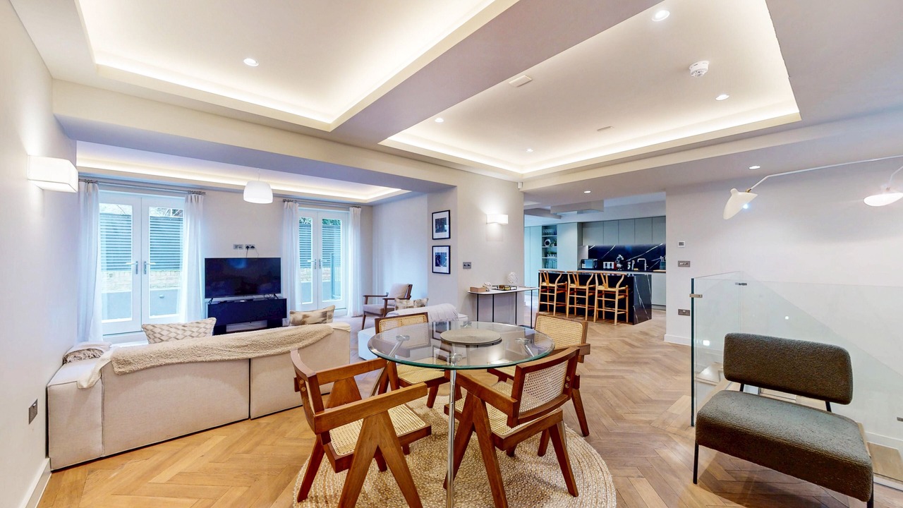 Photo of Others in Munster