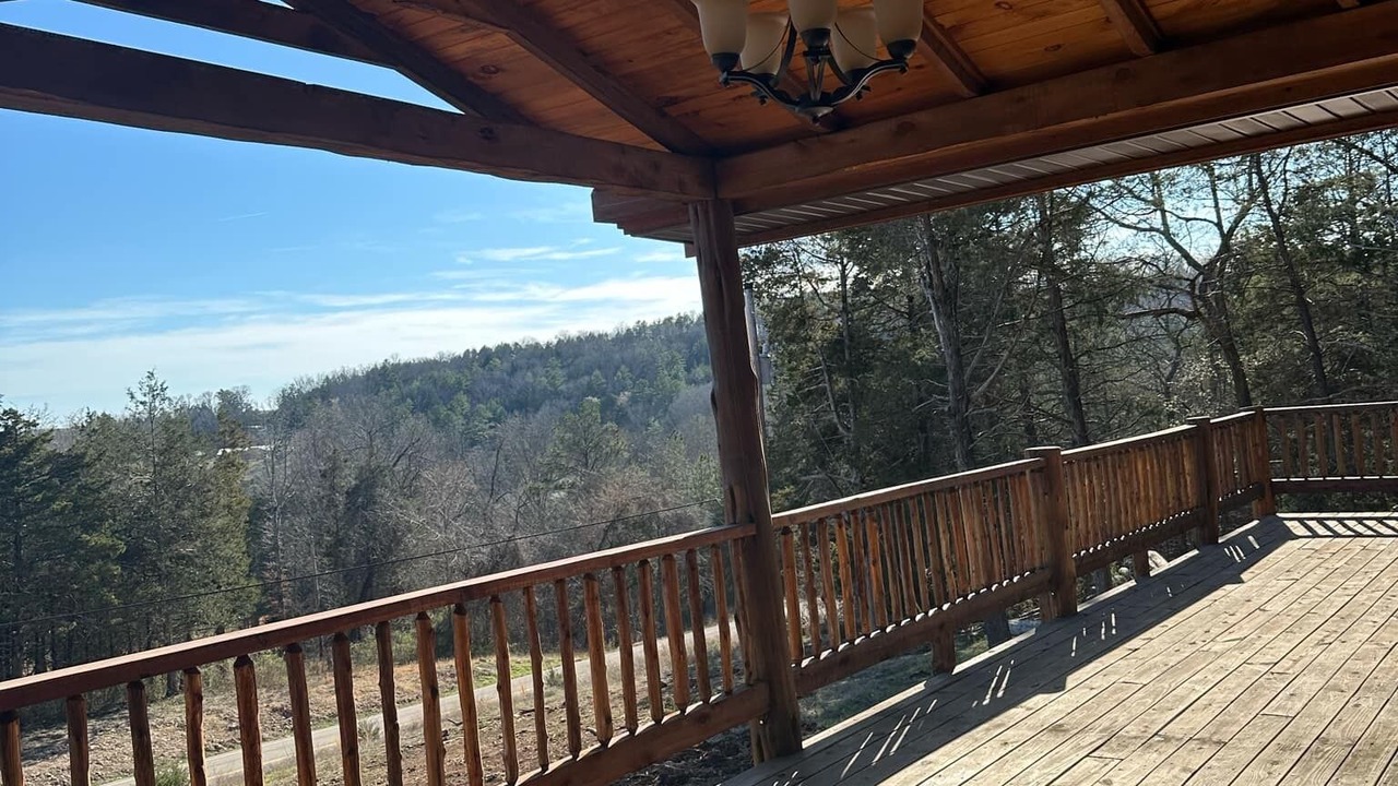 Photo of Patio Balcony in Eminence