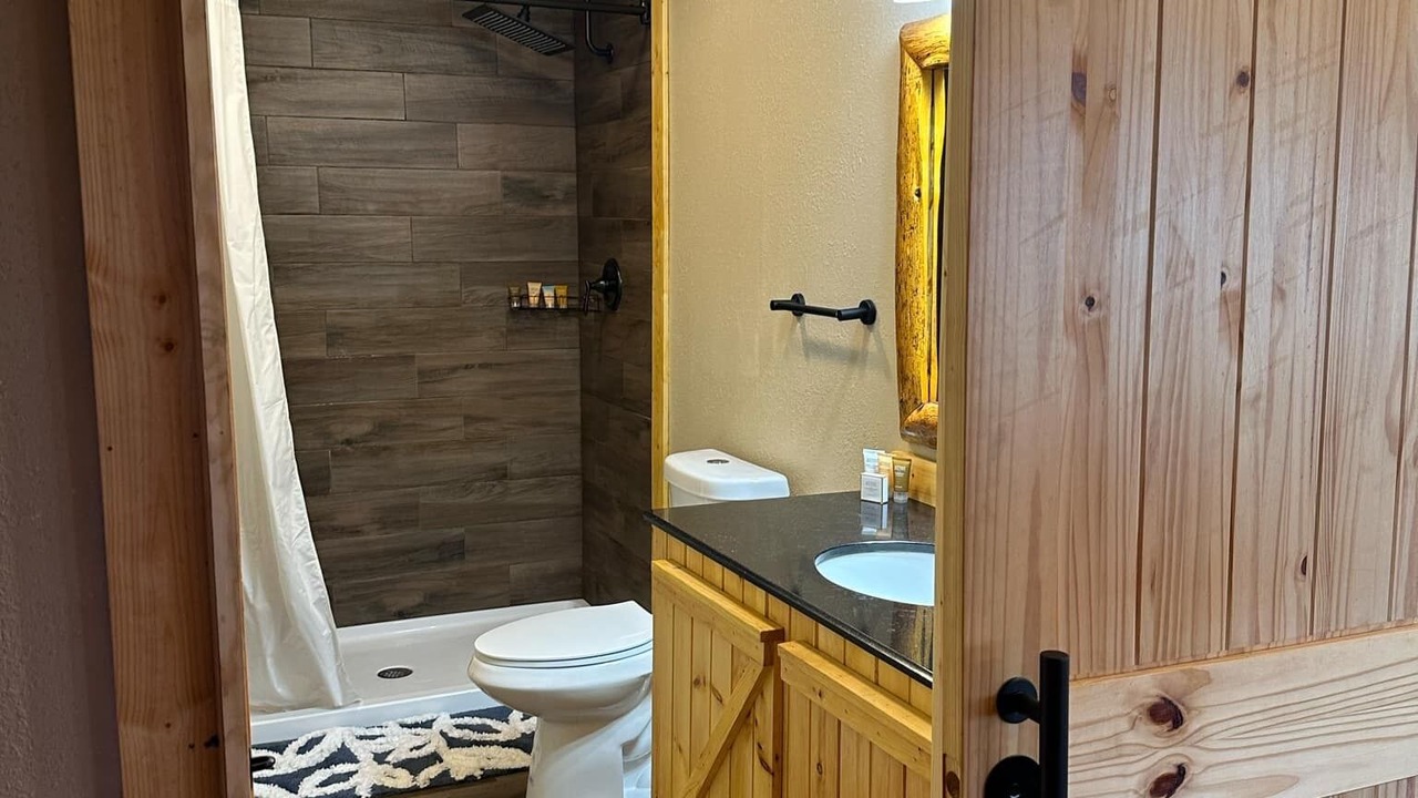 Photo of Bathroom in Eminence