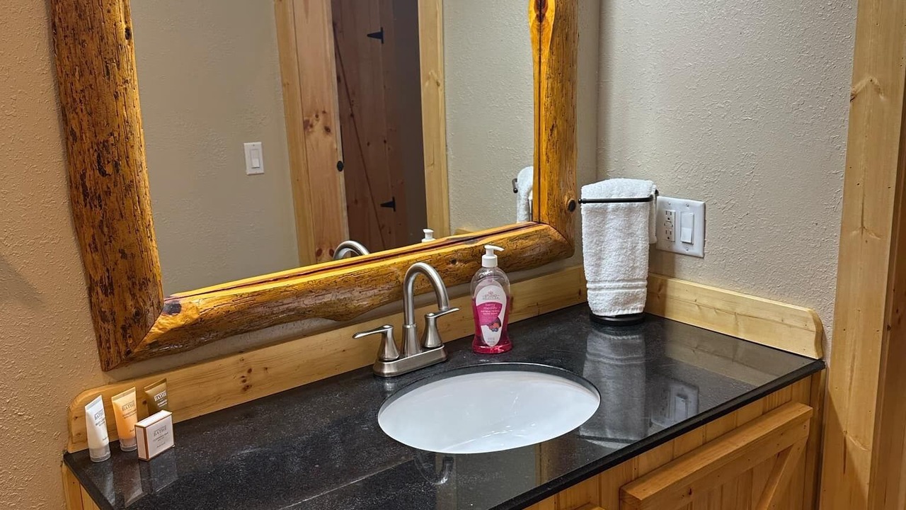 Photo of Bathroom in Eminence