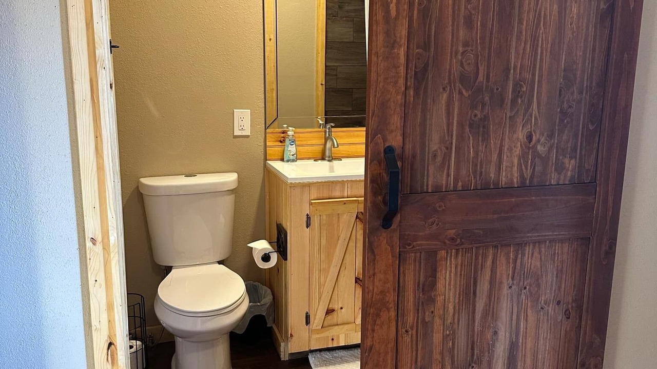 Photo of Bathroom in Eminence