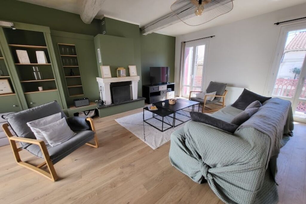 Photo of Livingroom in Pomerols
