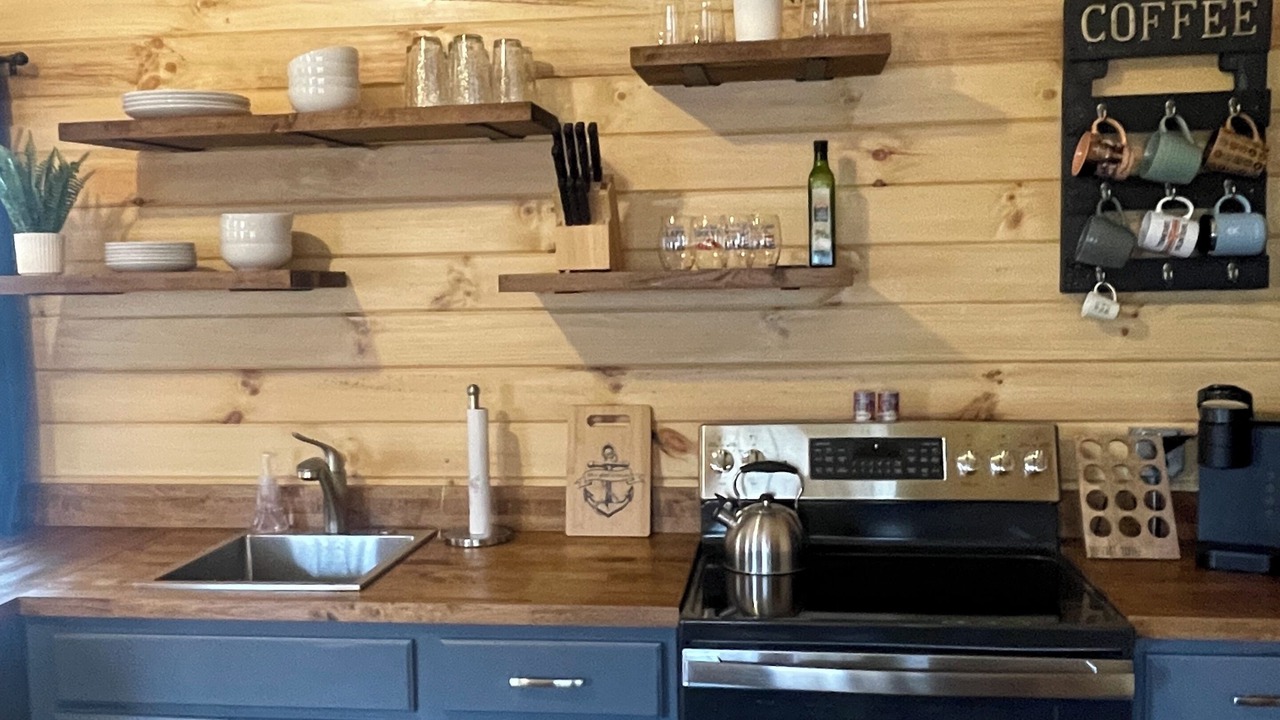Photo of Kitchen in Byrdstown