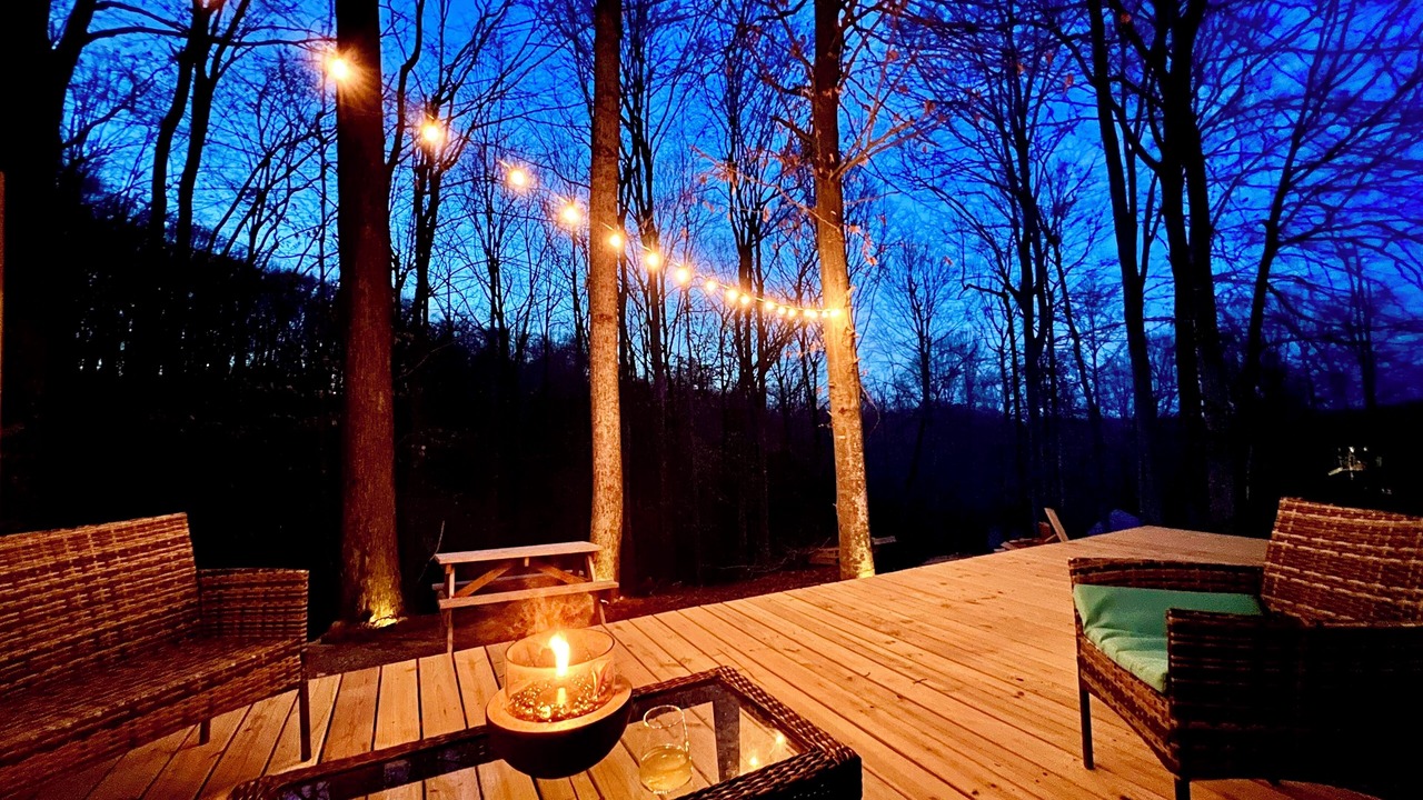 Photo of Patio Balcony in Byrdstown
