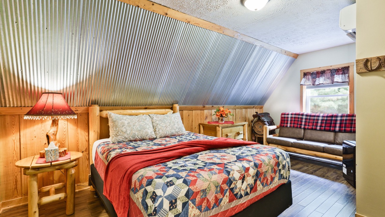 Photo of Bedroom in Laurelville