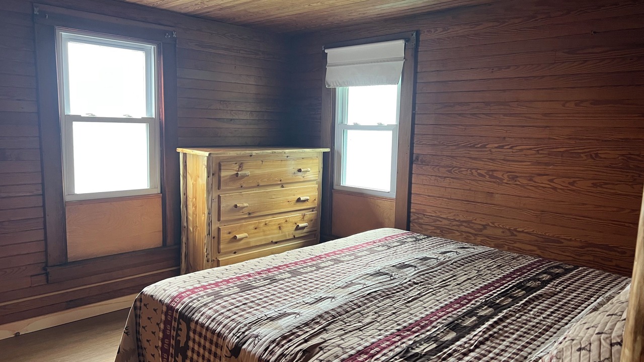 Photo of Bedroom in Town of Webb