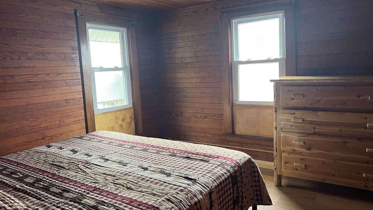 Photo of Bedroom in Town of Webb